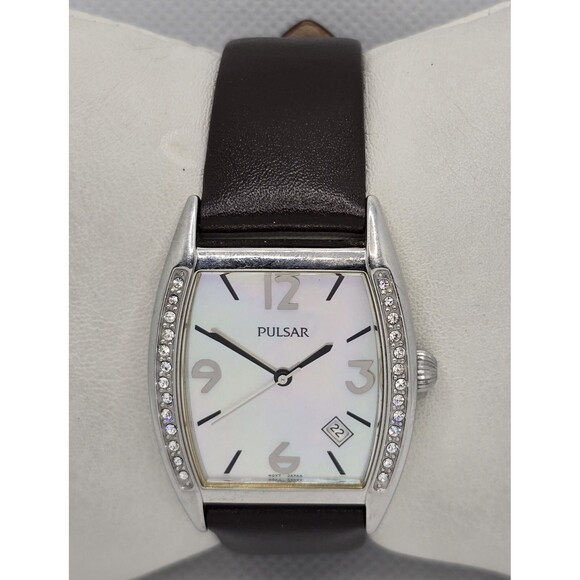 Woman\'s Pulsar Crystal Accented Silver Tone Case Black Leather Strap Watch 02 main image 5